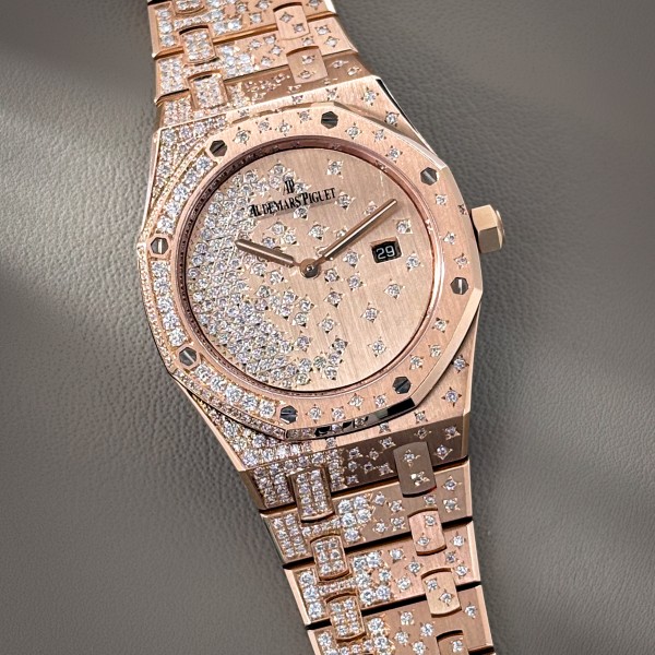 Audemars Piguet Diamond Fixing