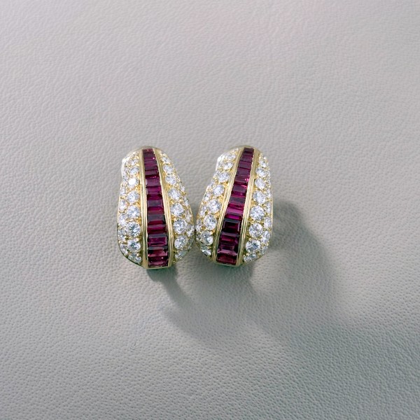 Stud New Earring